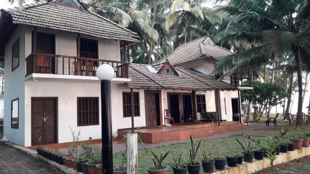 Kanbay Beach Resort Kannur Extérieur photo